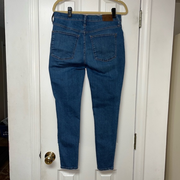 Madewell Distressed 9” Mid-Rise Skinny Jeans - Picture 8 of 12